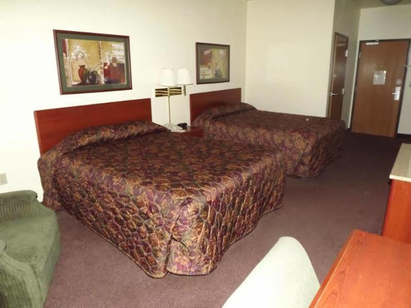 Hotel Super 8 By Wyndham Iola Ks Exterior foto